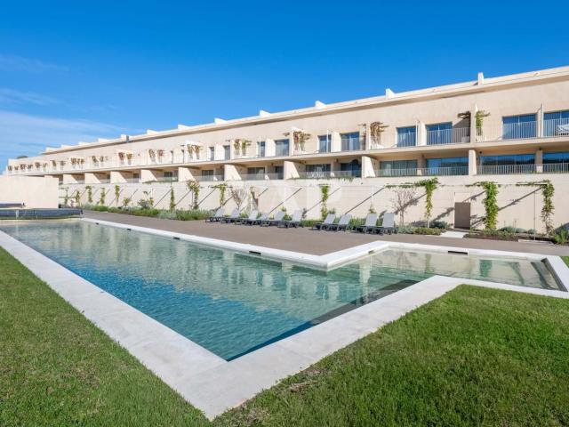 Apartamento T2 em construção perto dos campos de Golfe