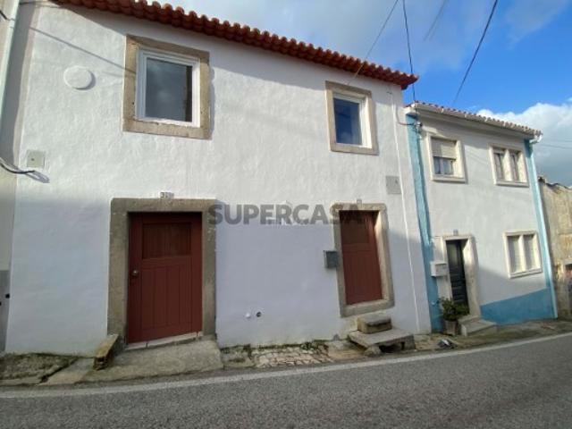 Apartamento T2 em Colares