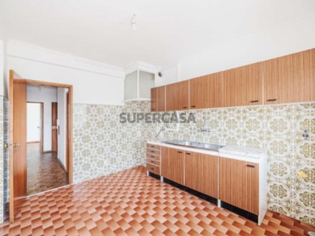 Apartamento T2 em Corroios