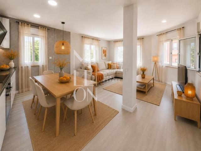 Apartamento T2 em Corroios | Totalmente Remodelado | Excelente Oportunidade