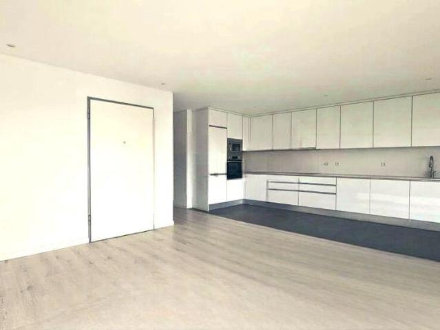 Apartamento T2 em Corroios de 64,00 m²