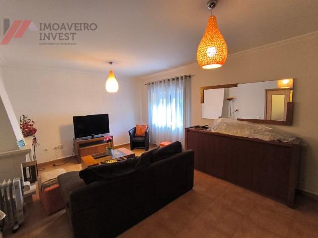 Apartamento T2 em Eixo Conforto, Tranquilidade e Excelente Qualidade