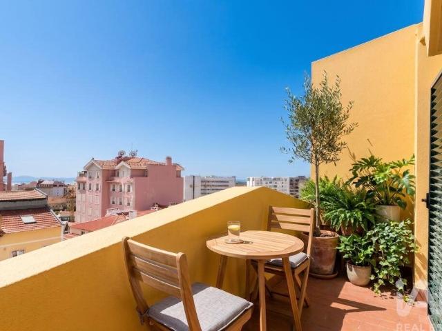 Apartamento T2 em Estrela 61m² Lisboa