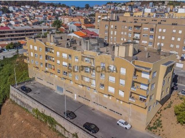 Apartamento T2 em Fânzeres e São Pedro da Cova
