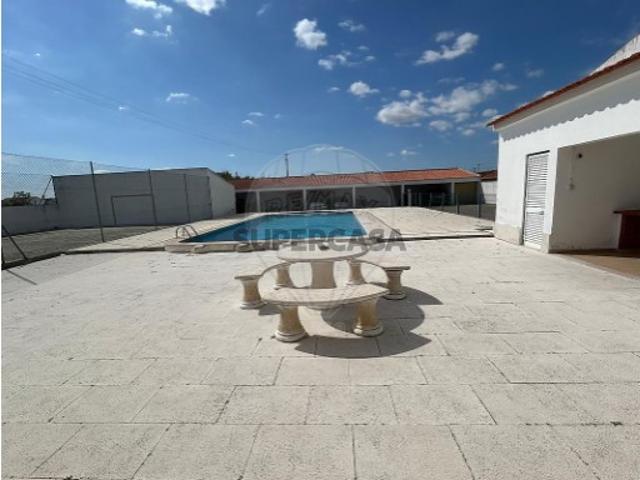 Apartamento T2 em Fazendas de Almeirim