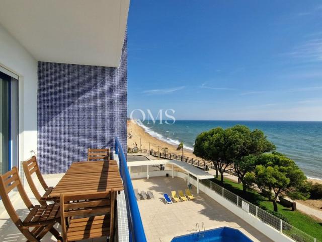 APARTAMENTO T2 EM FRENTE AO MAR | Liçenca AL | Piscina | Garagem | Vistas Panorâmicas do Mar