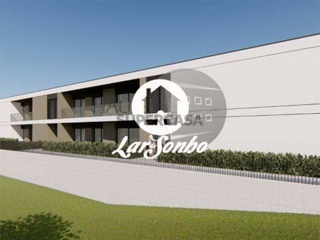 Apartamento T2 em Galegos Santa Maria