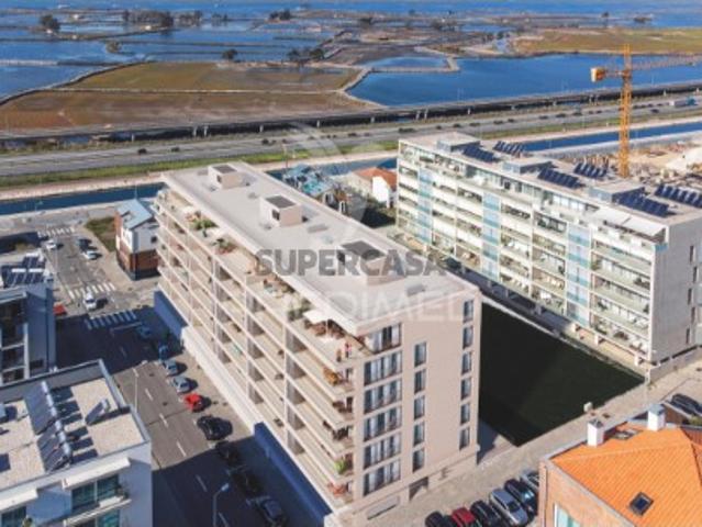 Apartamento T2 em Glória e Vera Cruz