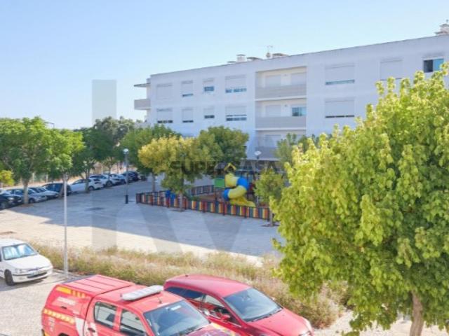 Apartamento T2 em Grândola Conforto, Localização e Excelente Potencial de Investimento