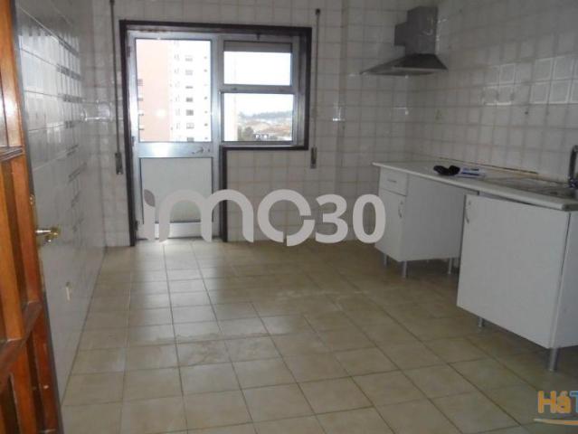 Apartamento T2 em Jovim / Gondomar | 24103705621