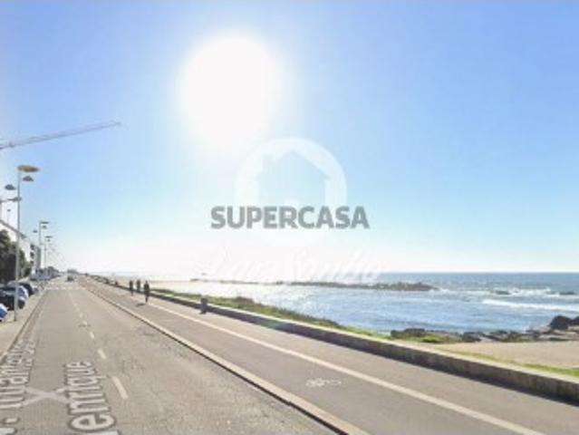 Apartamento T2 em Junqueira