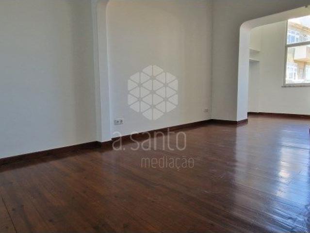 Apartamento T2 em Lisboa