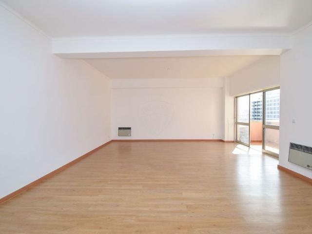 Apartamento T2 em Lisboa