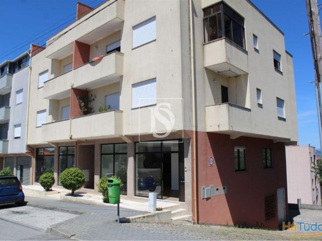 Apartamento T2 em Lixa | 26084096769