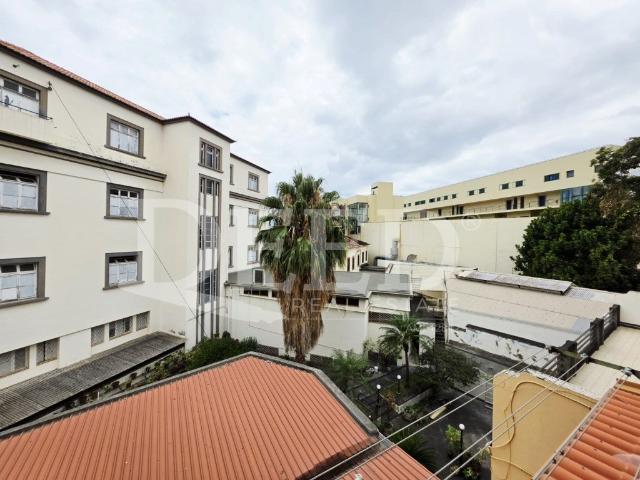 Apartamento T2 em Localização Privilegiada no Funchal Rua do. 67m² Sé Funchal