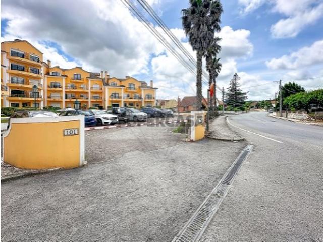 Apartamento T2 em Malveira e São Miguel de Alcainça