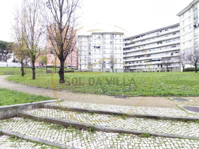 Apartamento T2 em Marvila c/elevador 248.000