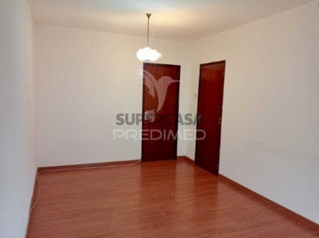 Apartamento T2 em Marrazes e Barosa