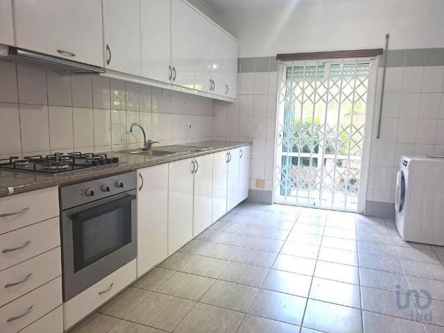 Apartamento T2 em Marrazes e Barosa de 77,00 m² 77m² Leiria, Pousos, Barreira e Cortes
