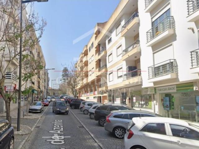 Apartamento T2 em Mem Martins, Sintra