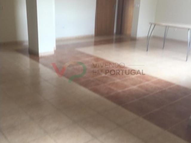 APARTAMENTO T2 EM MESAS