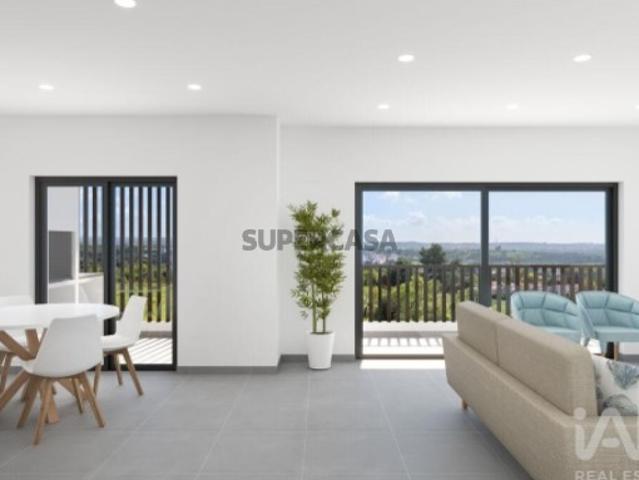 Apartamento T2 em Mexilhoeira Grande de 93,00 m²