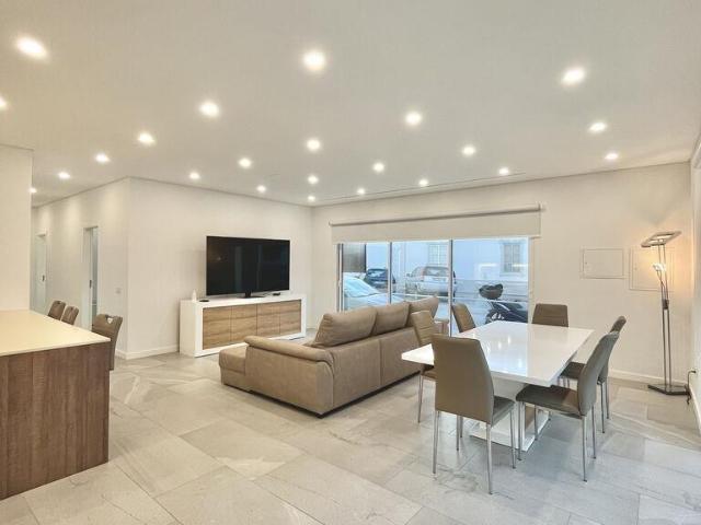 Apartamento T2 em Moncarapacho e Fuseta de 133,00 m² 133m² Moncarapacho e Fuseta