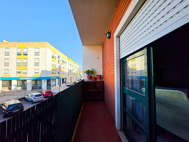 Apartamento T2 em Moita Oportunidade Única!