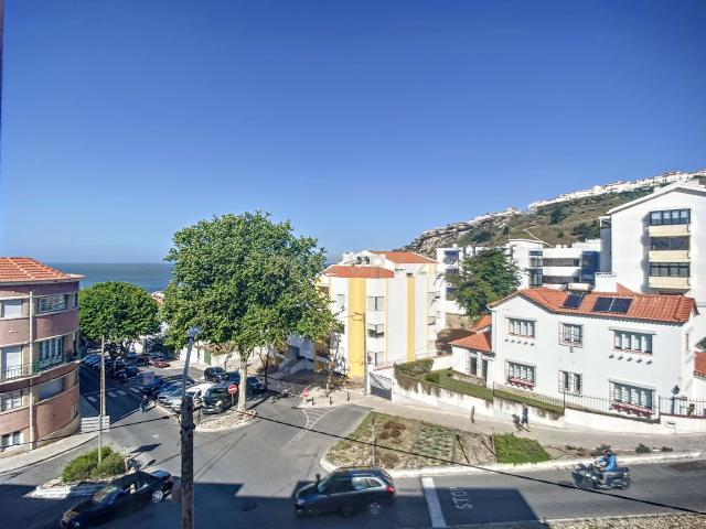 Apartamento T2 em Nazaré Perto da Praia e Comércio