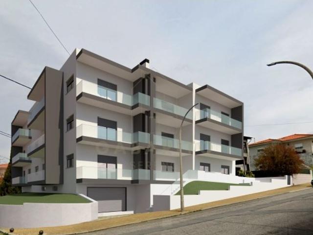 Apartamento T2 em Nogueira do Cravo