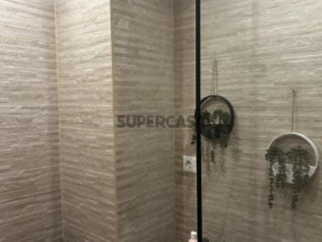 Apartamento T2 em Nogueira e Silva Escura