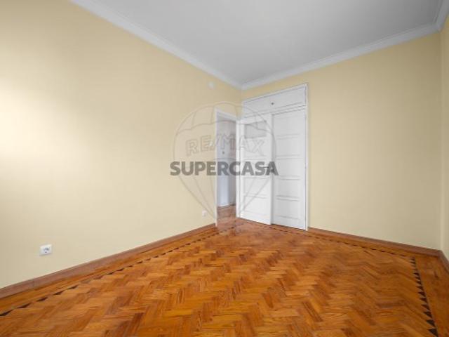 Apartamento T2 em Odivelas