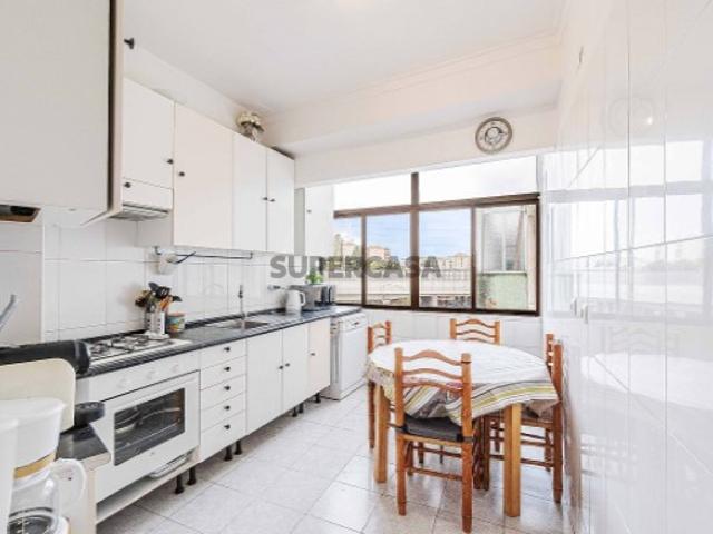 Apartamento T2 em Odivelas