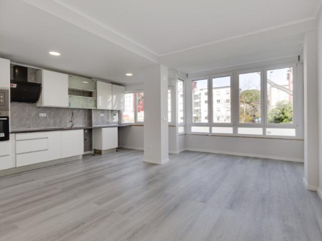 Apartamento T2 em Oeiras