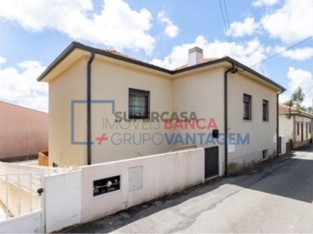 Apartamento T2 em Olival