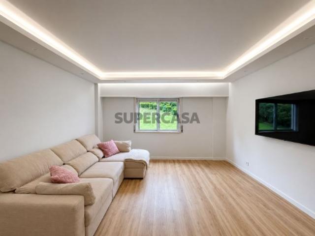Apartamento T2 em Olival Basto Odivelas