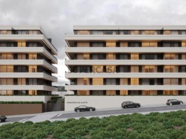 Apartamento T2 em Paços de Ferreira