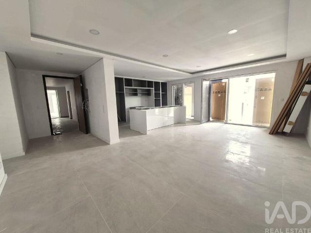 Apartamento T2 em Palmela de 148,00 m²