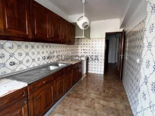 Apartamento T2 em Penha de França