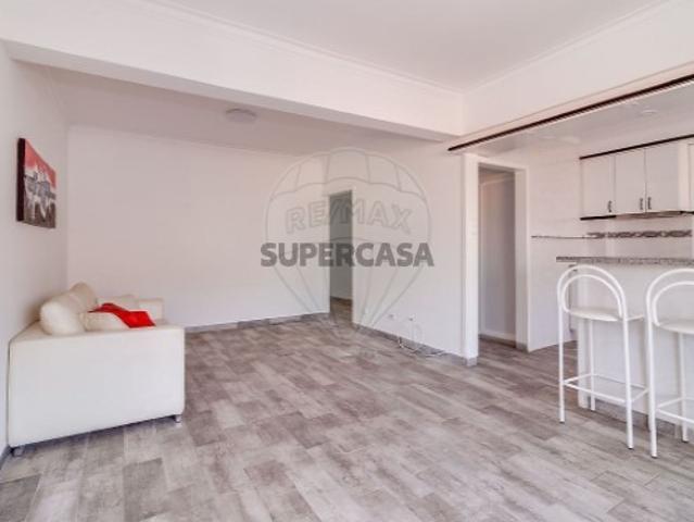 Apartamento T2 em Póvoa de Santa Iria e Forte da Casa
