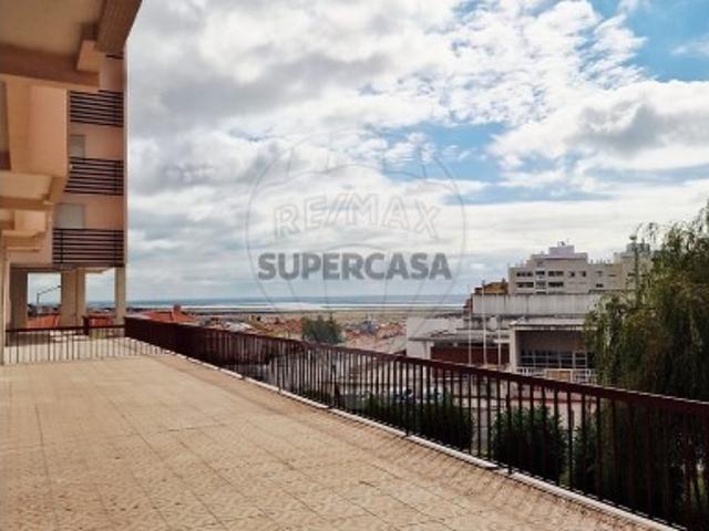 Apartamento T2 em Póvoa de Santa Iria e Forte da Casa