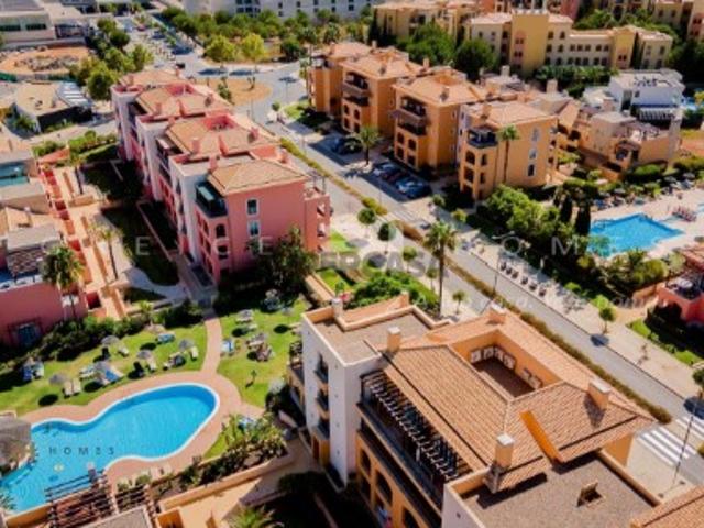 Apartamento T2 em Quarteira