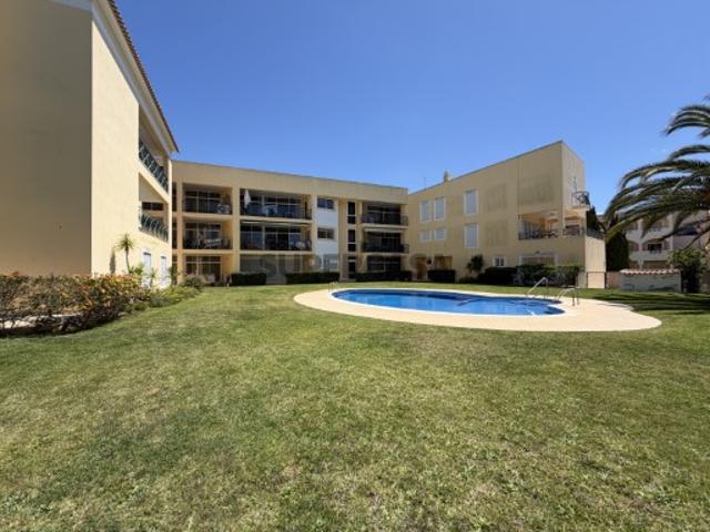 Apartamento T2 em Quarteira