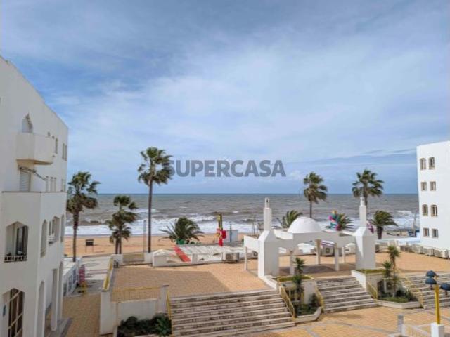 Apartamento T2 em Quarteira