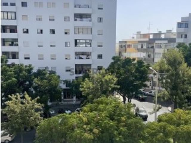 Apartamento T2 em Quarteira