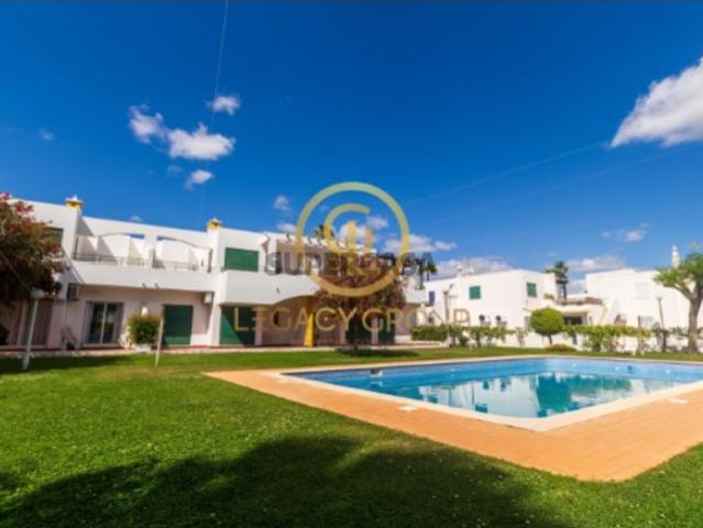 Apartamento T2 em Quarteira