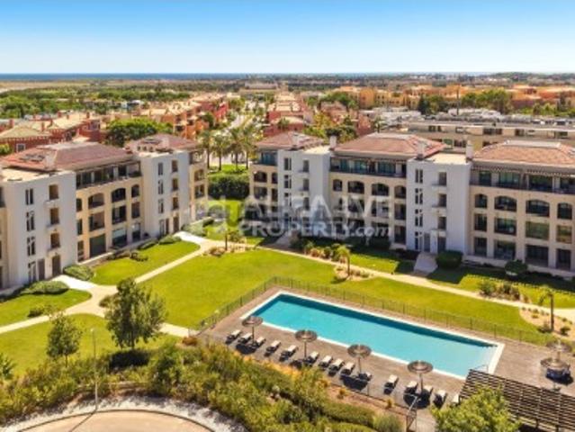 Apartamento T2 em Quarteira