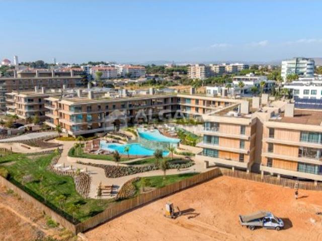 Apartamento T2 em Quarteira