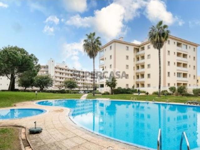 Apartamento T2 em Quarteira