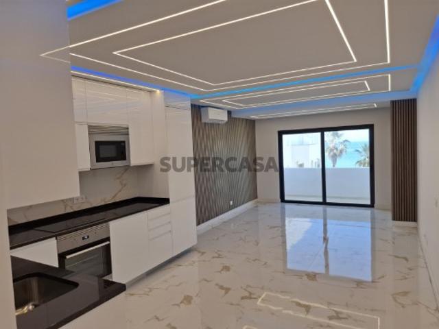 Apartamento T2 em Quarteira
